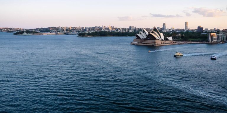 Australija