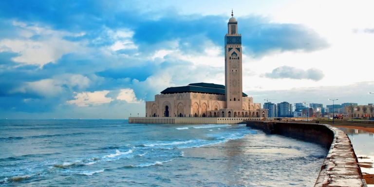 Maroko - kraljevski gradovi i noćenje u pustinji deluxe